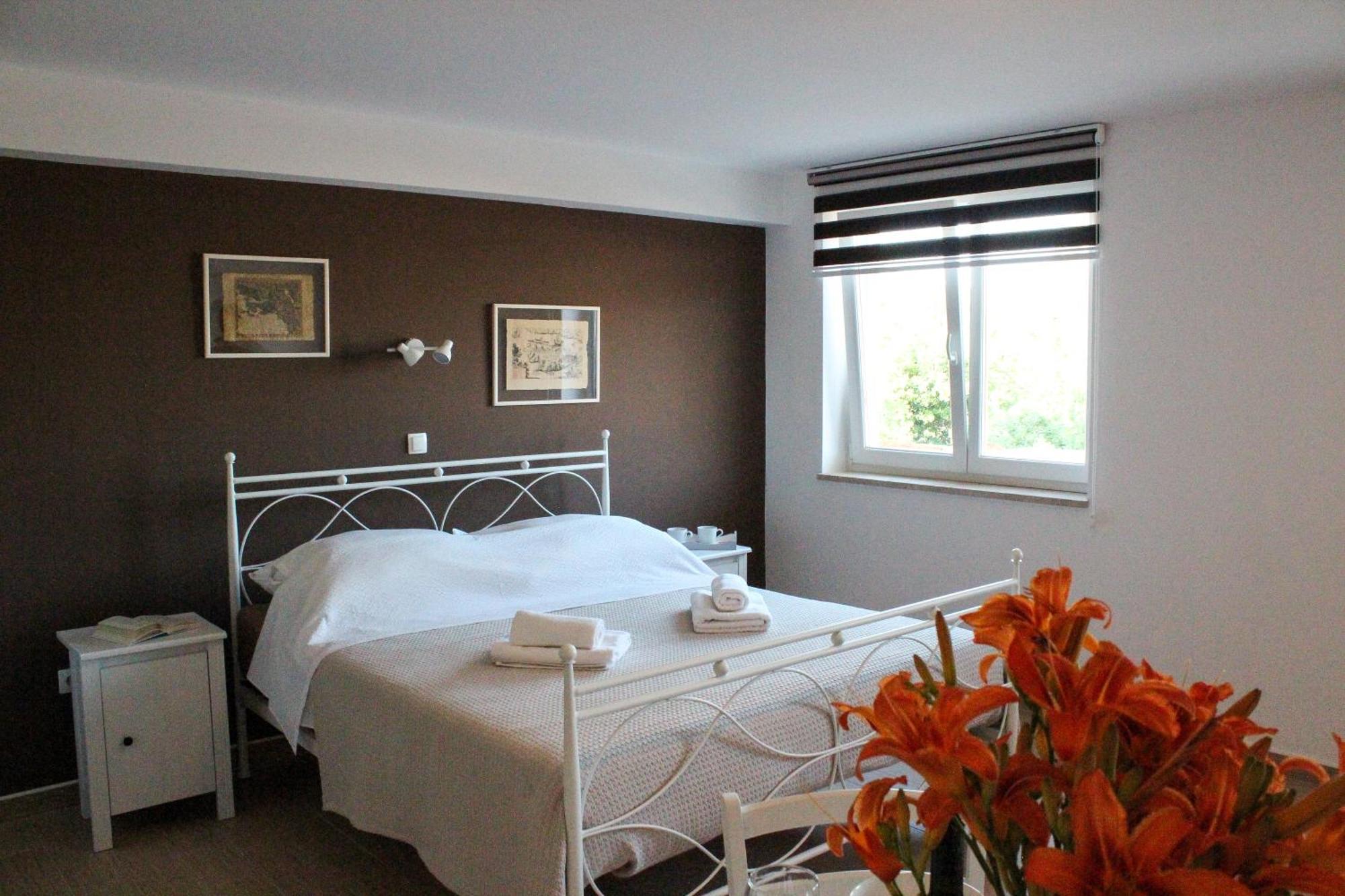 Apartmani Marin1 Vrbnik Ruang foto