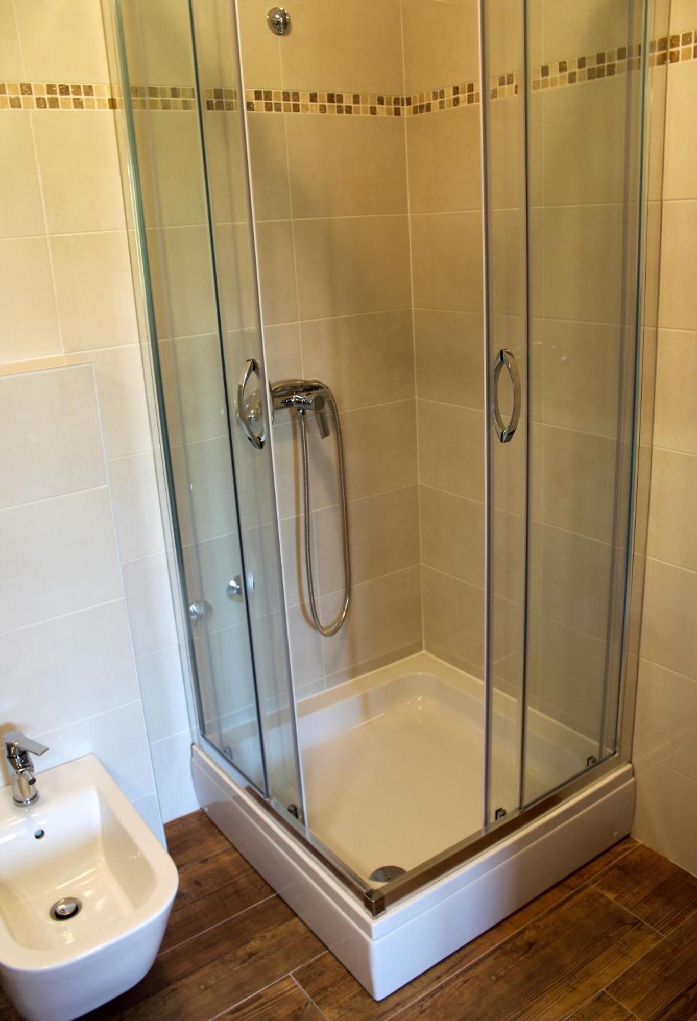 Apartmani Marin1 Vrbnik Ruang foto